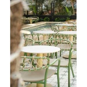 Renazzo Esso Örgü Sırtlı Bahçe Sandalyesi - Minderli Dış Mekan Tasarımı