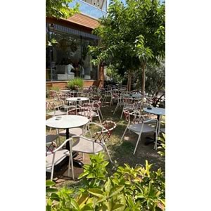 Renazzo Esso Örgü Sırtlı Bahçe Sandalyesi - Minderli Dış Mekan Tasarımı