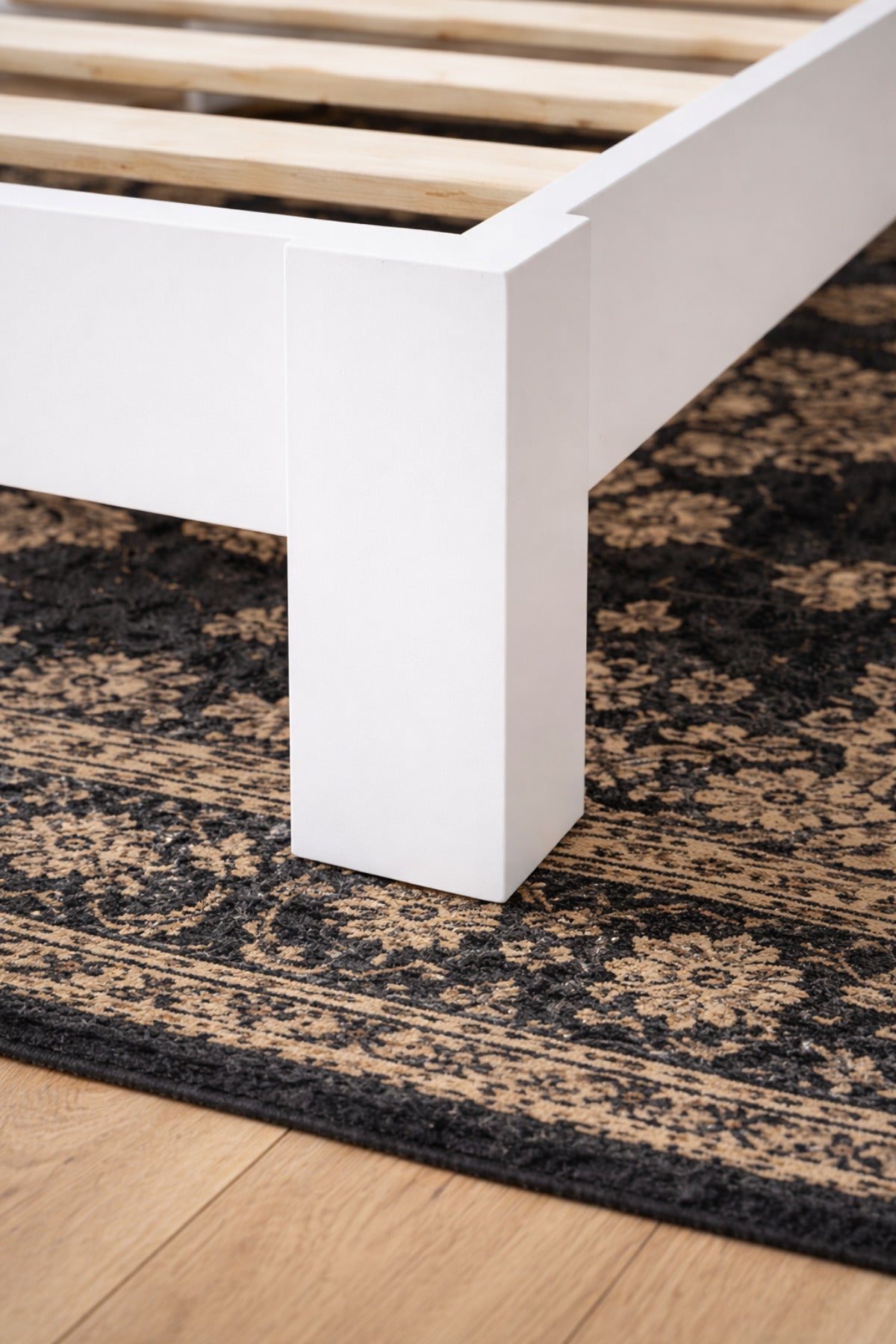 Letto MDF Karyola ve 2 Komodinli Set 140x200 Beyaz