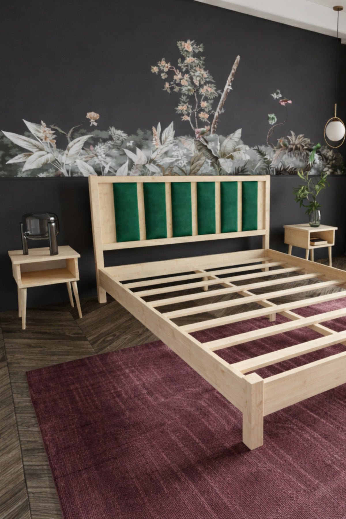Ori̇on Model Zümrüt Yeşili Puf Başlıklı Masif Ahşap Karyola 180x200 Ceviz